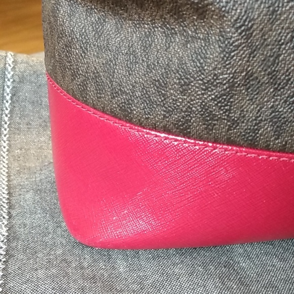 Michael Kors Savannah Large Satchel - Picture 4 of 16